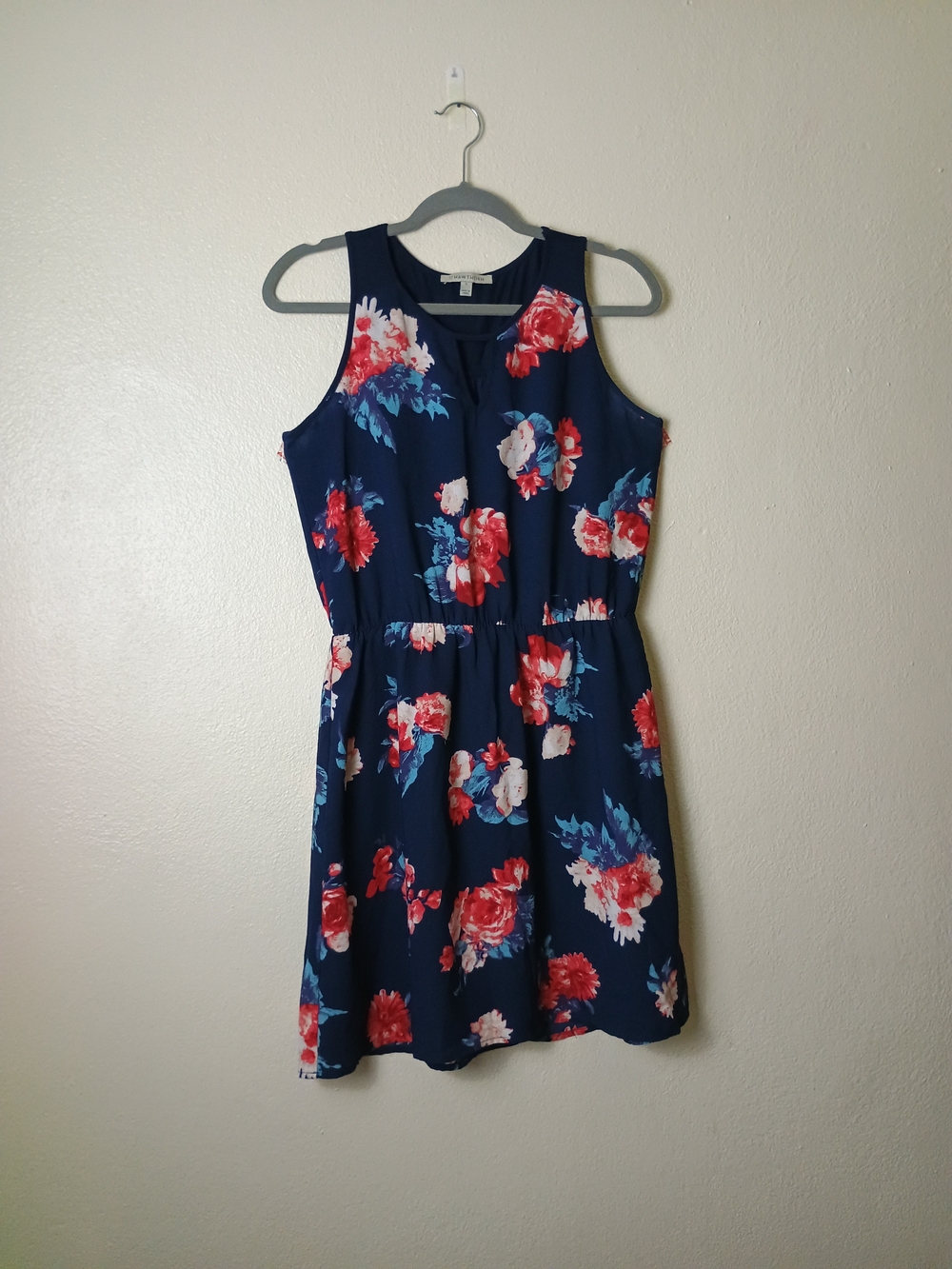 41 Hawthorn Claira M Navy Floral Sleeveless Keyhole Day Dress Knee Length